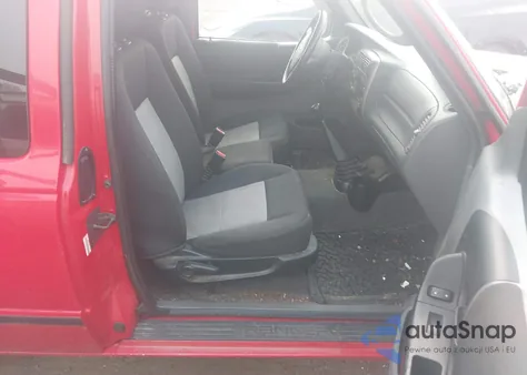 2011 Ford Ranger Xlt z USA, uszkodzony, nr VIN 1FTLR4FE0BPA30347